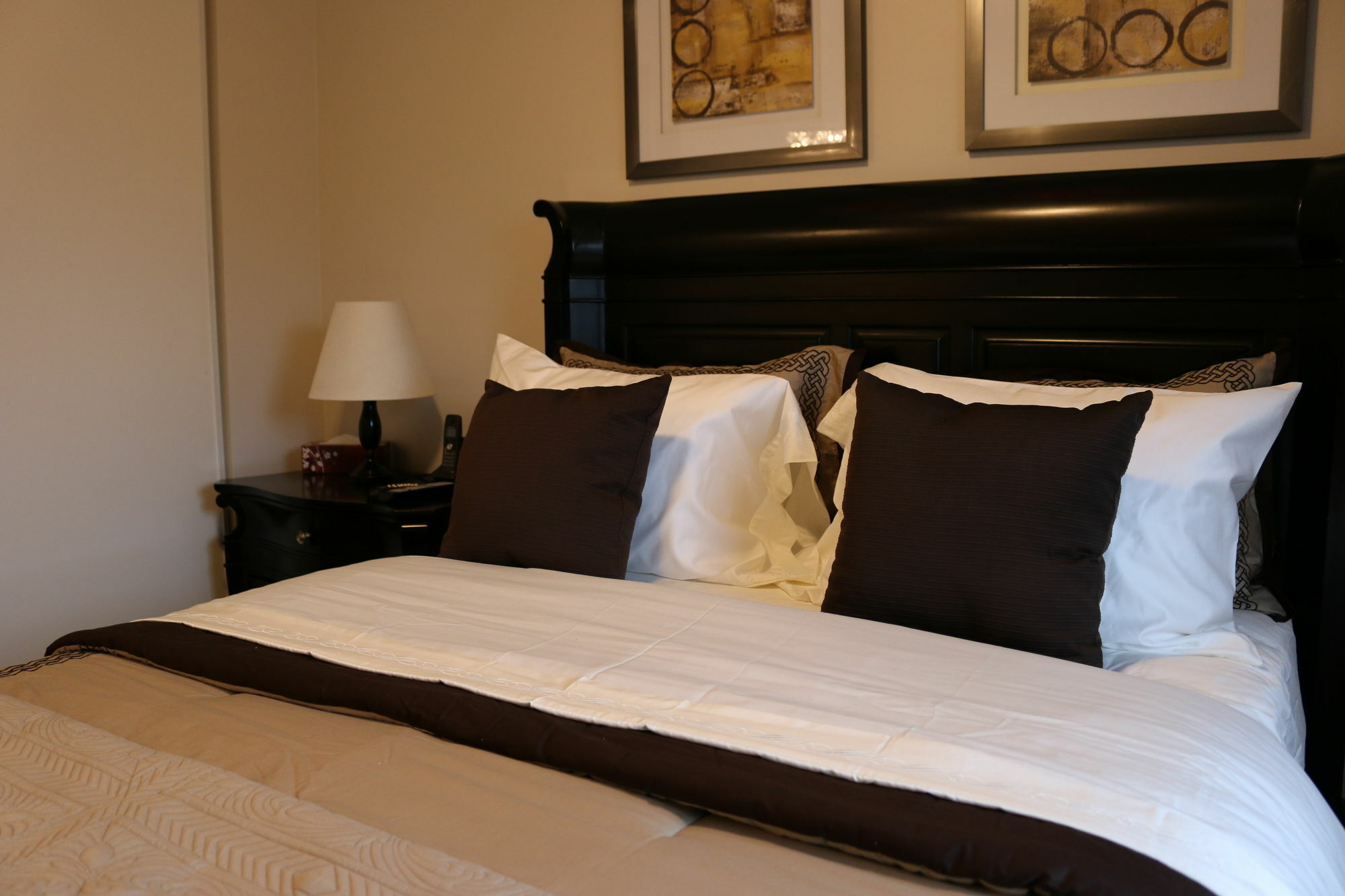 Newton Villa Emerald House Brampton Eksteriør bilde